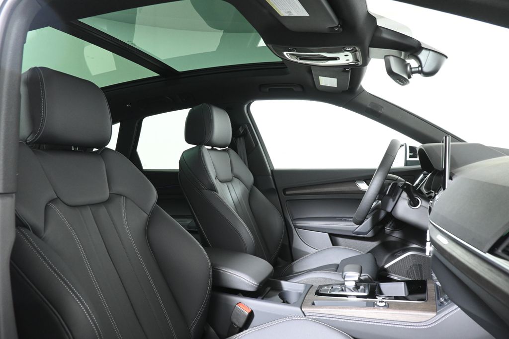 2025 Audi Q5  21