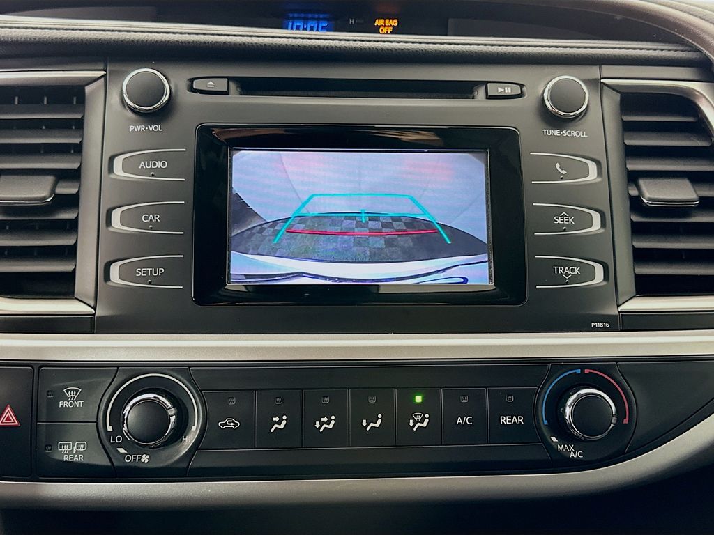 Thumbnail: 2019 Toyota Highlander - 13