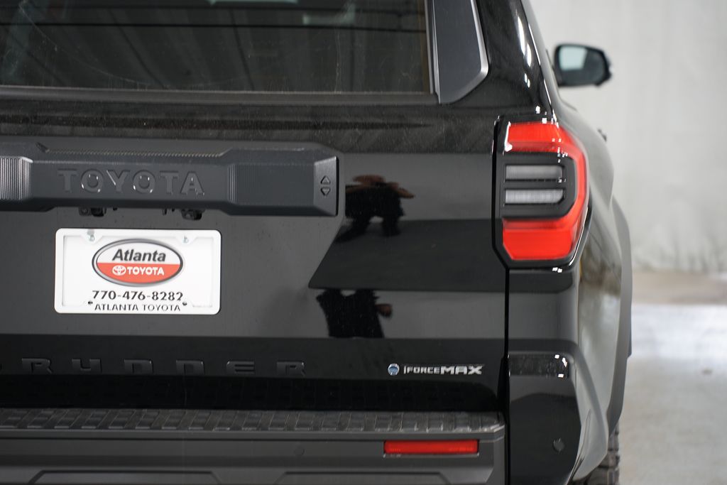 2025 Toyota 4Runner TRD Off Road 10