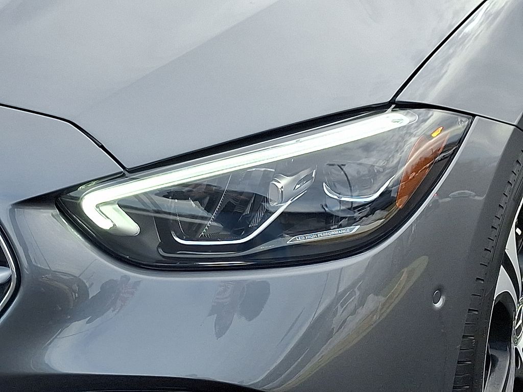 Thumbnail: 2025 Mercedes-Benz C-Class - 9