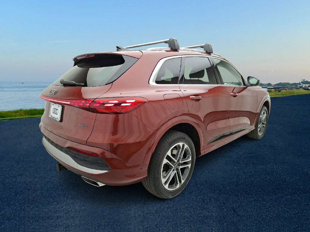 Thumbnail: 2025 Audi Q5 - 4