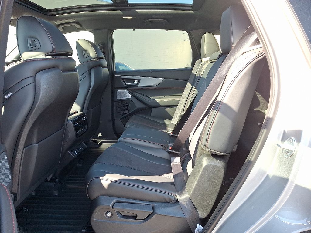 Thumbnail: 2026 Acura MDX - 5