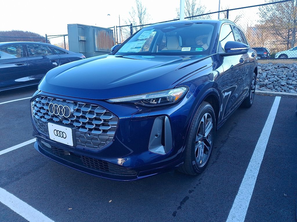 Thumbnail: 2025 Audi Q5 - 1