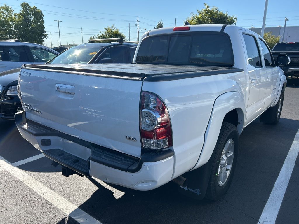 Thumbnail: 2015 Toyota Tacoma - 3