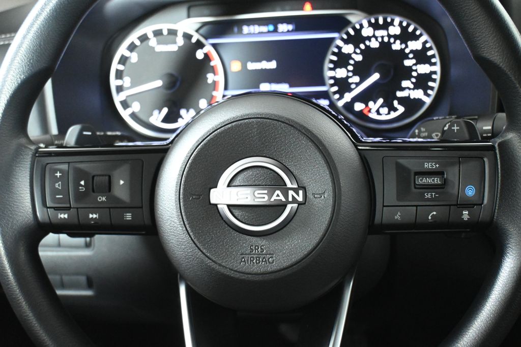 Thumbnail: 2022 Nissan Rogue - 17