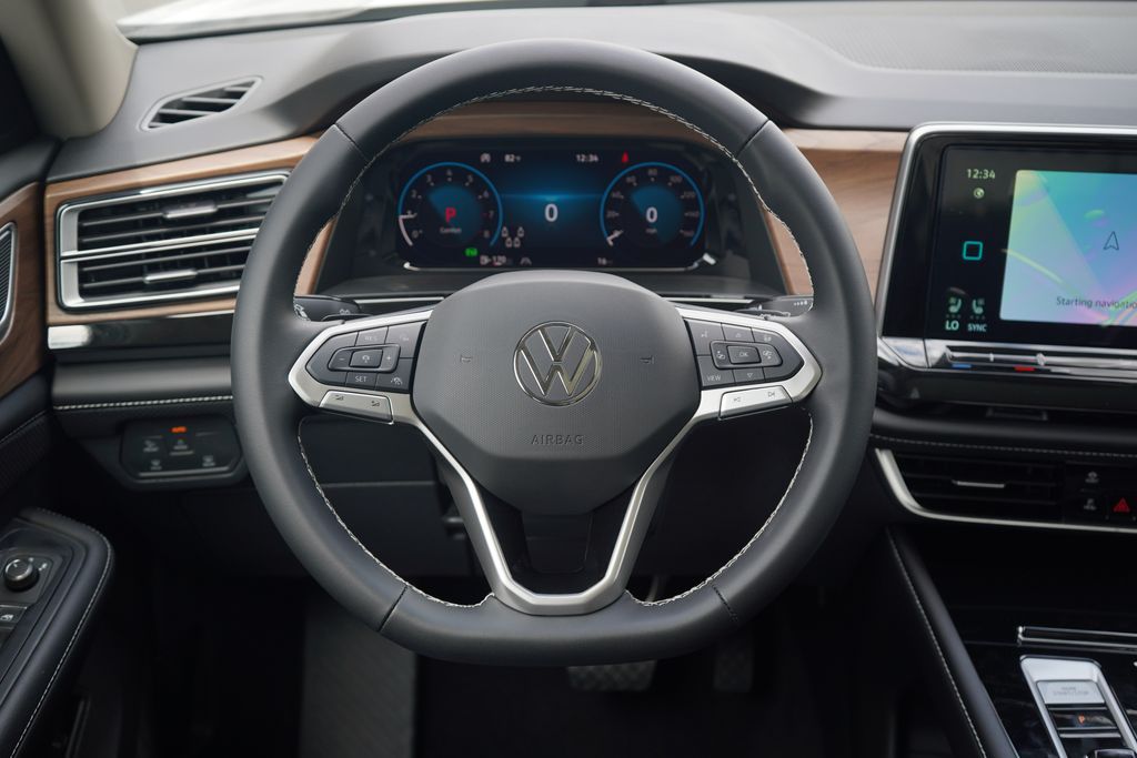 Thumbnail: 2026 Volkswagen Atlas - 10