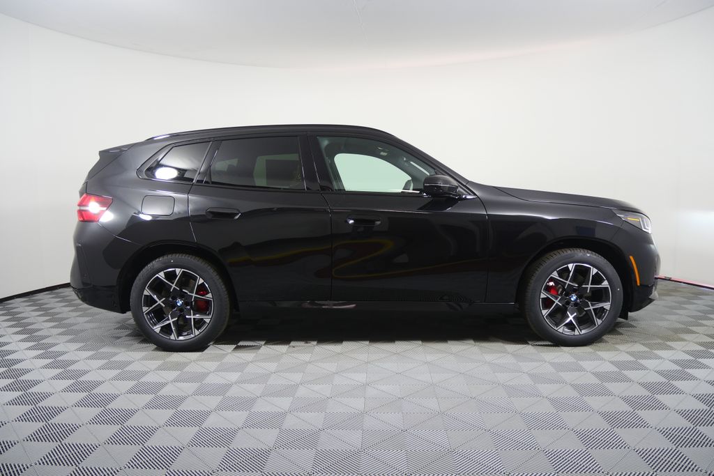 Thumbnail: 2026 BMW X3 - 2