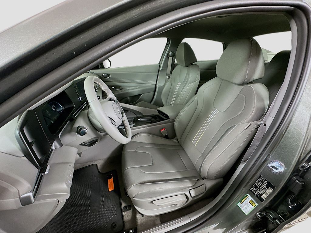 Thumbnail: 2026 Hyundai Elantra - 15