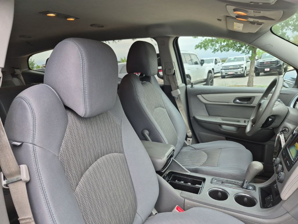 Used Car 2015 Chevrolet Traverse  Ls For Sale Under $10,000 In Austin, Texas