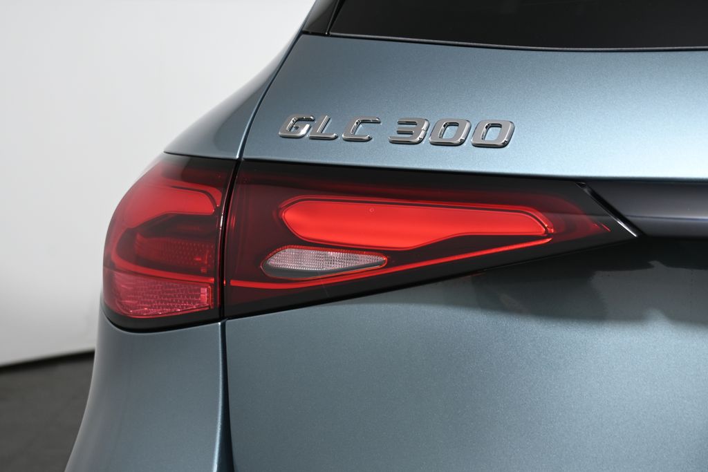 Thumbnail: 2026 Mercedes-Benz GLC - 12