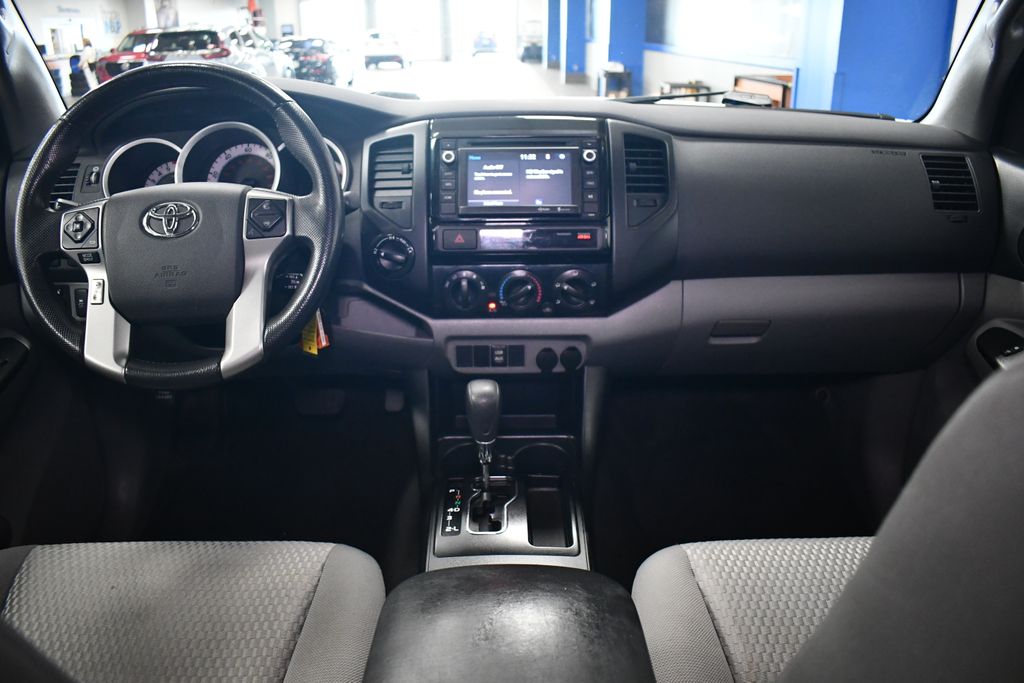 Thumbnail: 2015 Toyota Tacoma - 14