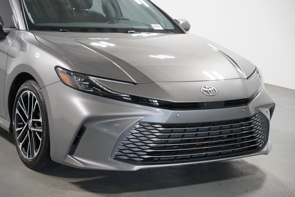 Thumbnail: 2025 Toyota Camry - 4