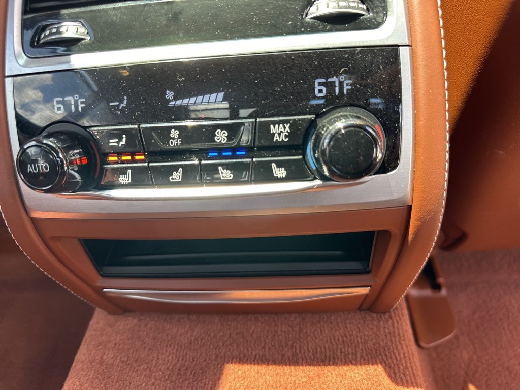 2022 Frozen Bluestone Metallic BMW 7 Series M760i AWD Sedan