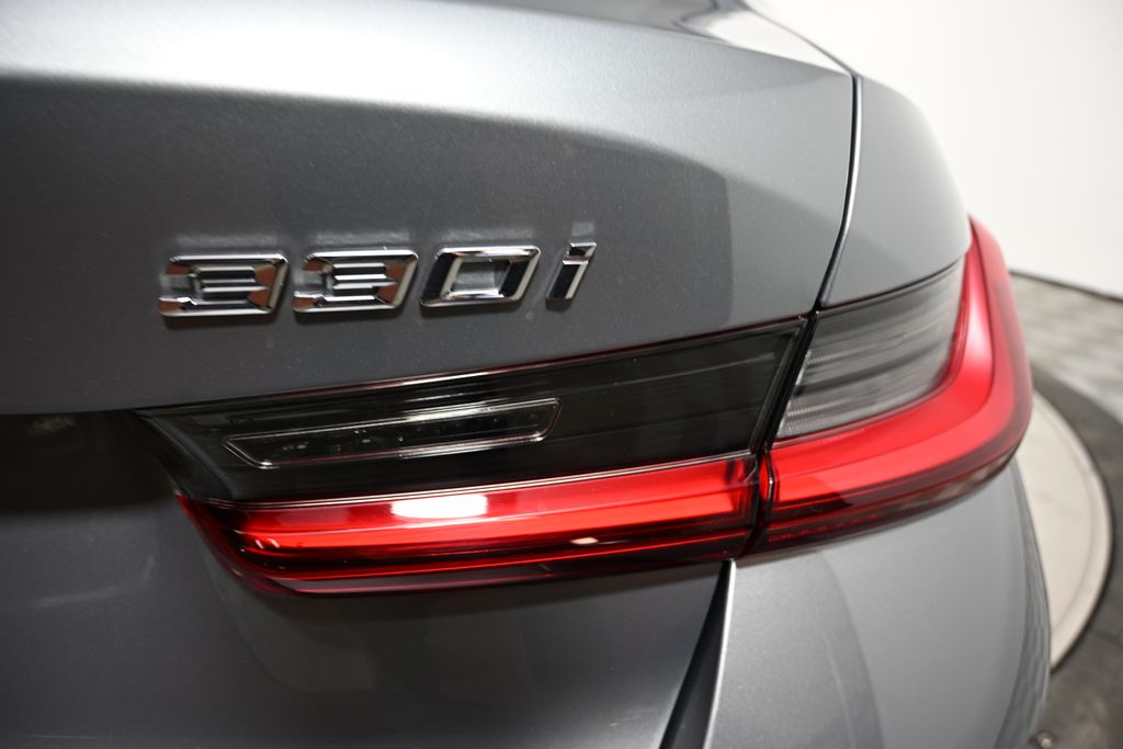 Thumbnail: 2025 BMW 3 Series - 11