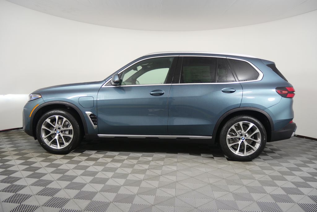 Thumbnail: 2026 BMW X5 - 6