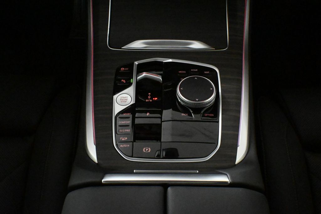 Thumbnail: 2026 BMW X5 - 25