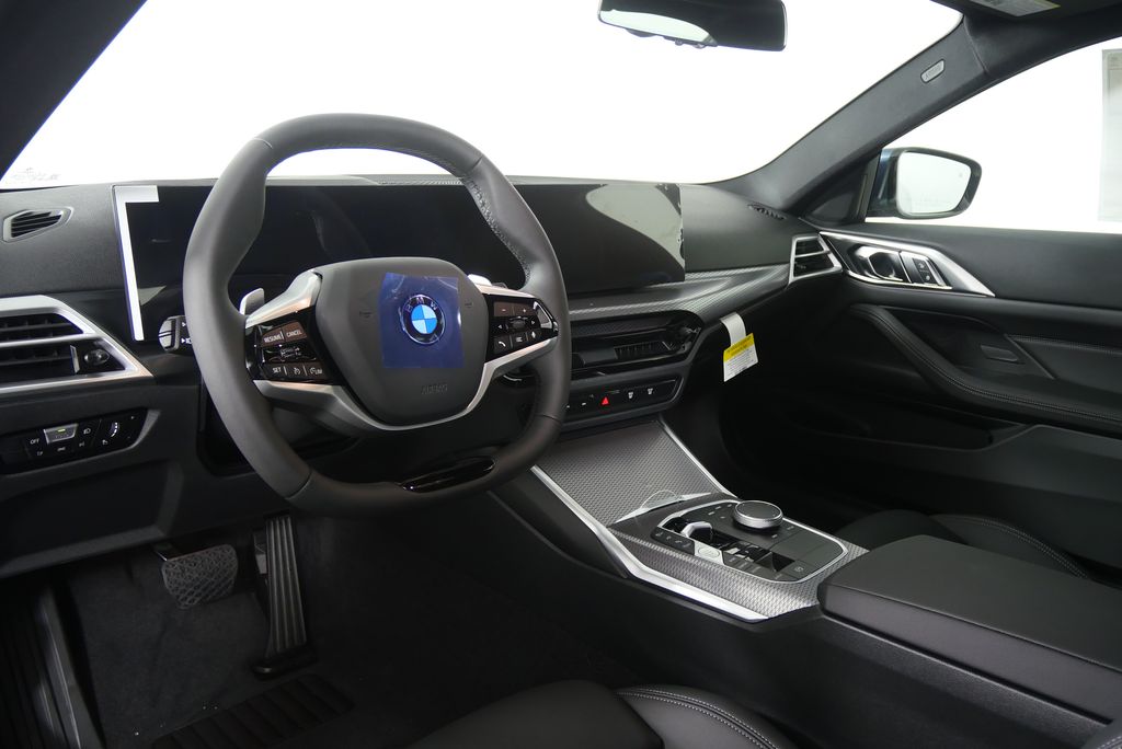 Thumbnail: 2026 BMW 4 Series - 14