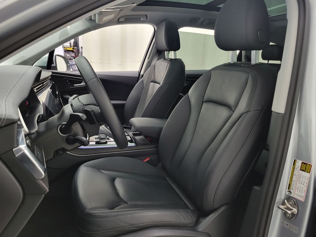 Thumbnail: 2023 Audi Q7 - 27