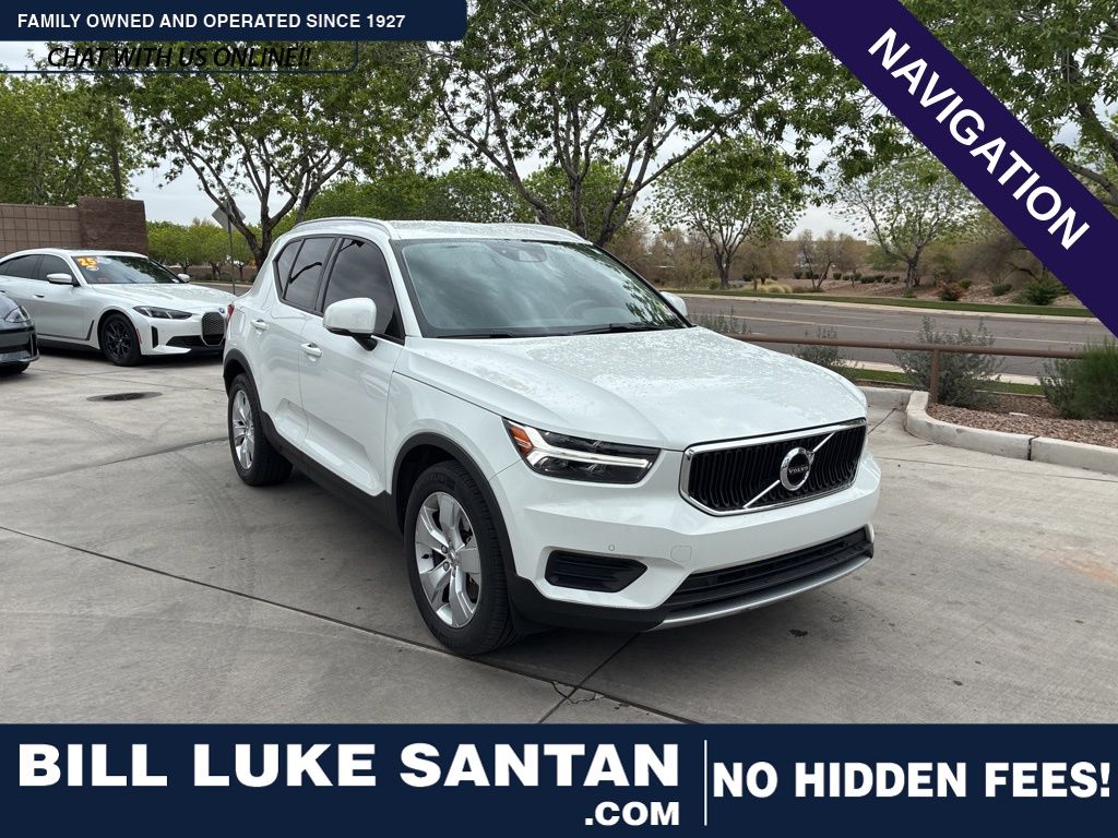 2020 Volvo XC40 T4 Momentum FWD