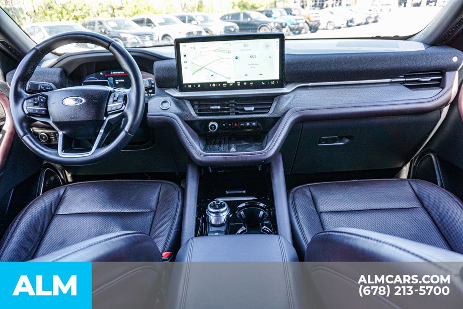 Used 2025 White Ford Platinum image 28