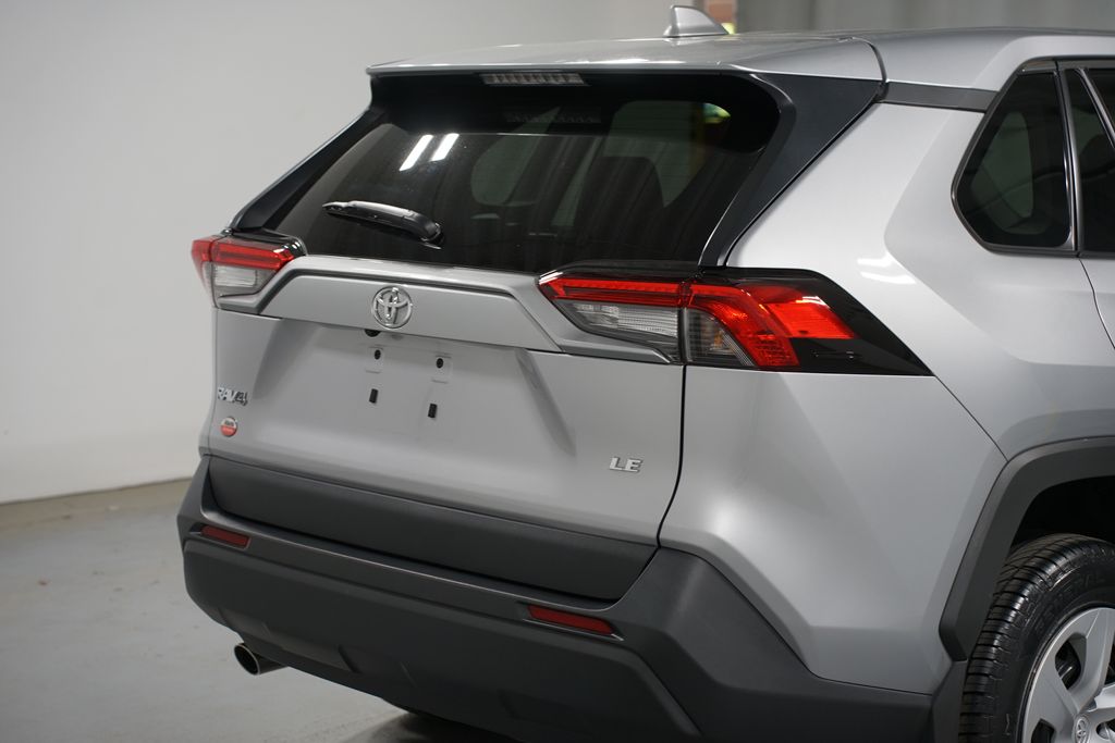 Thumbnail: 2024 Toyota RAV4 - 9