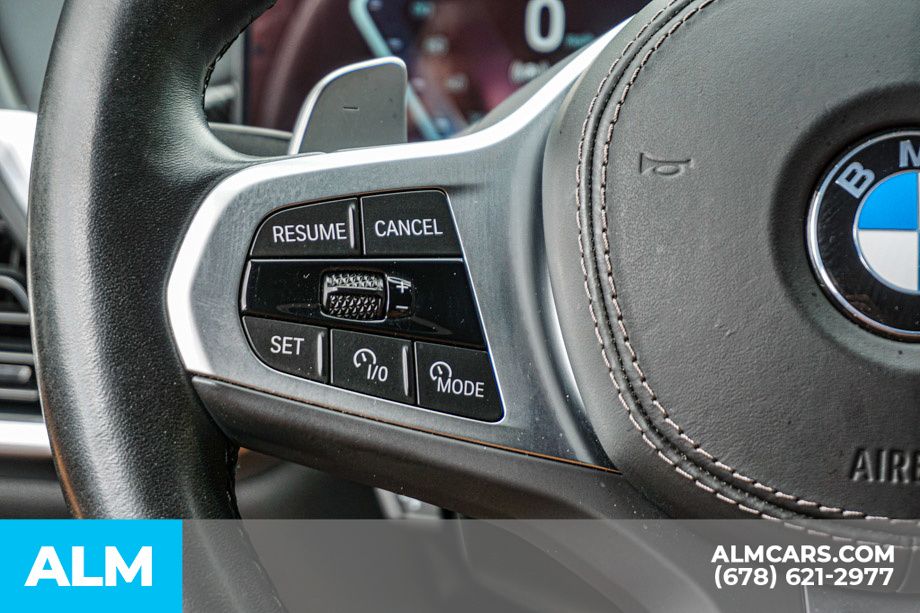 Used 2025 Black BMW sDrive40i image 30