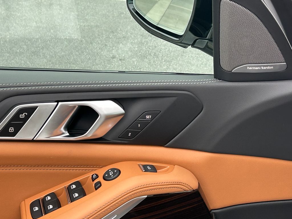 Thumbnail: 2026 BMW X5 - 12