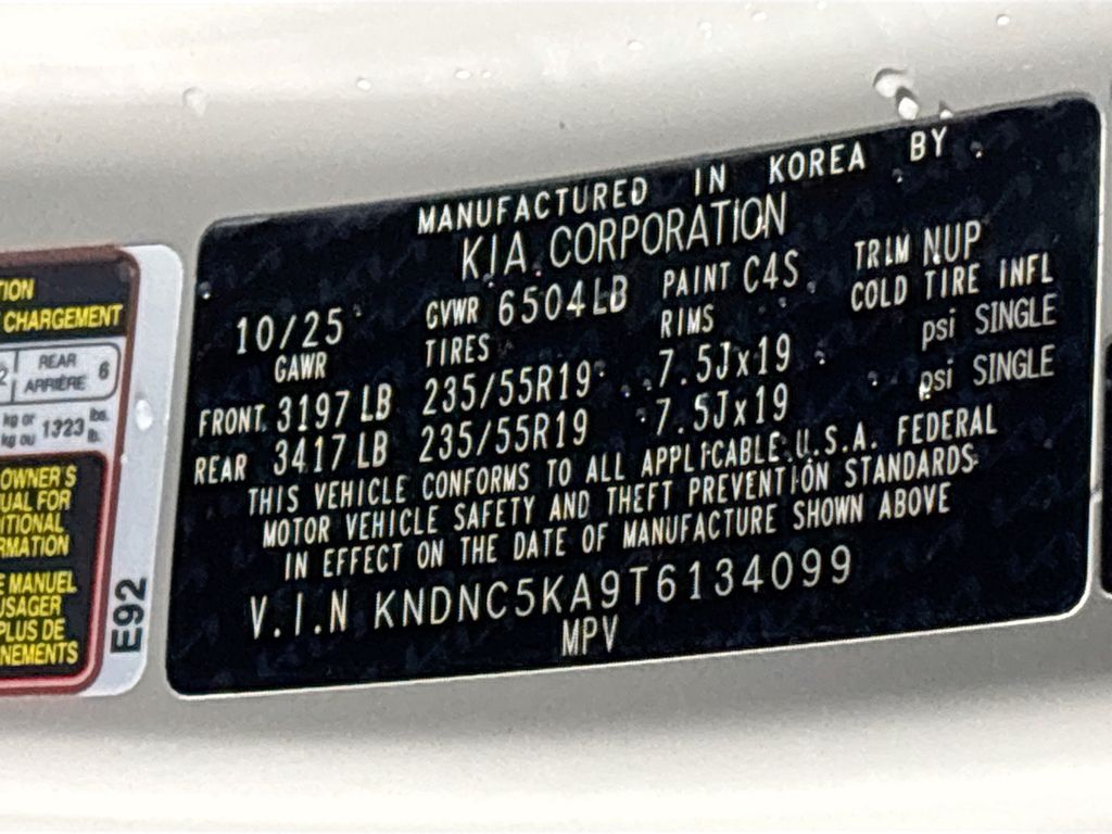 2026 Kia Carnival Hybrid EX