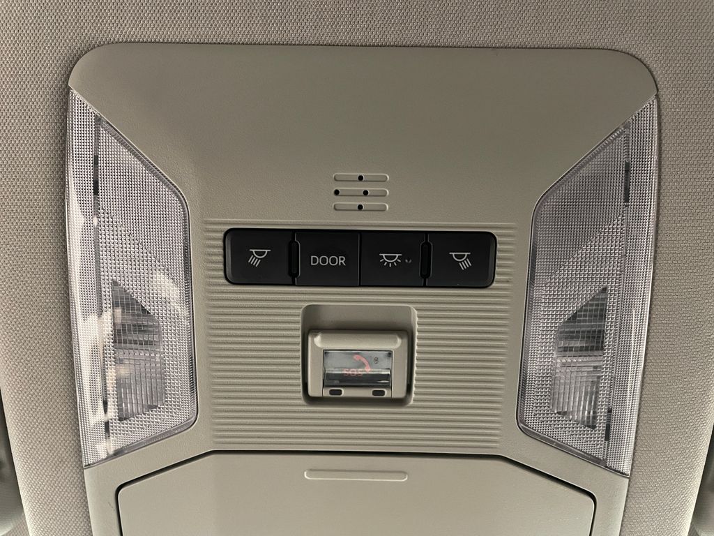2023 Toyota RAV4 Adventure 31