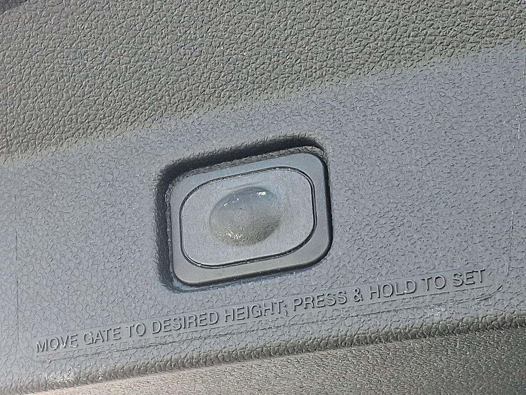 Thumbnail: 2019 Ford Explorer - 30