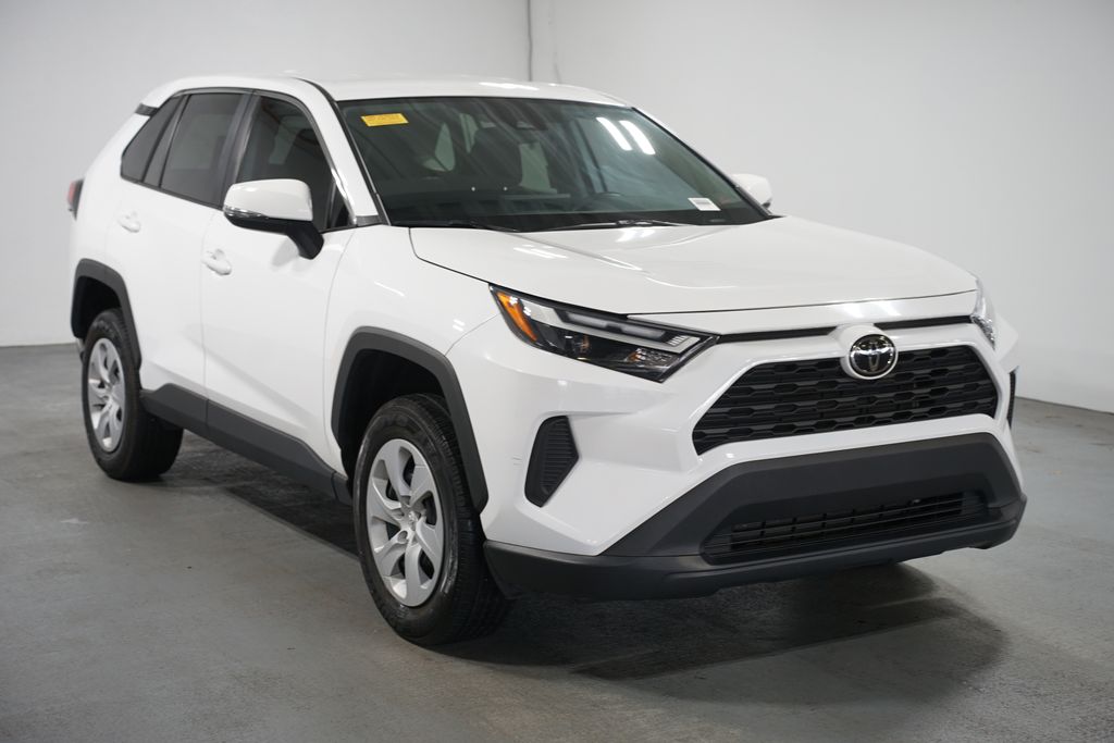 Thumbnail: 2024 Toyota RAV4 - 3