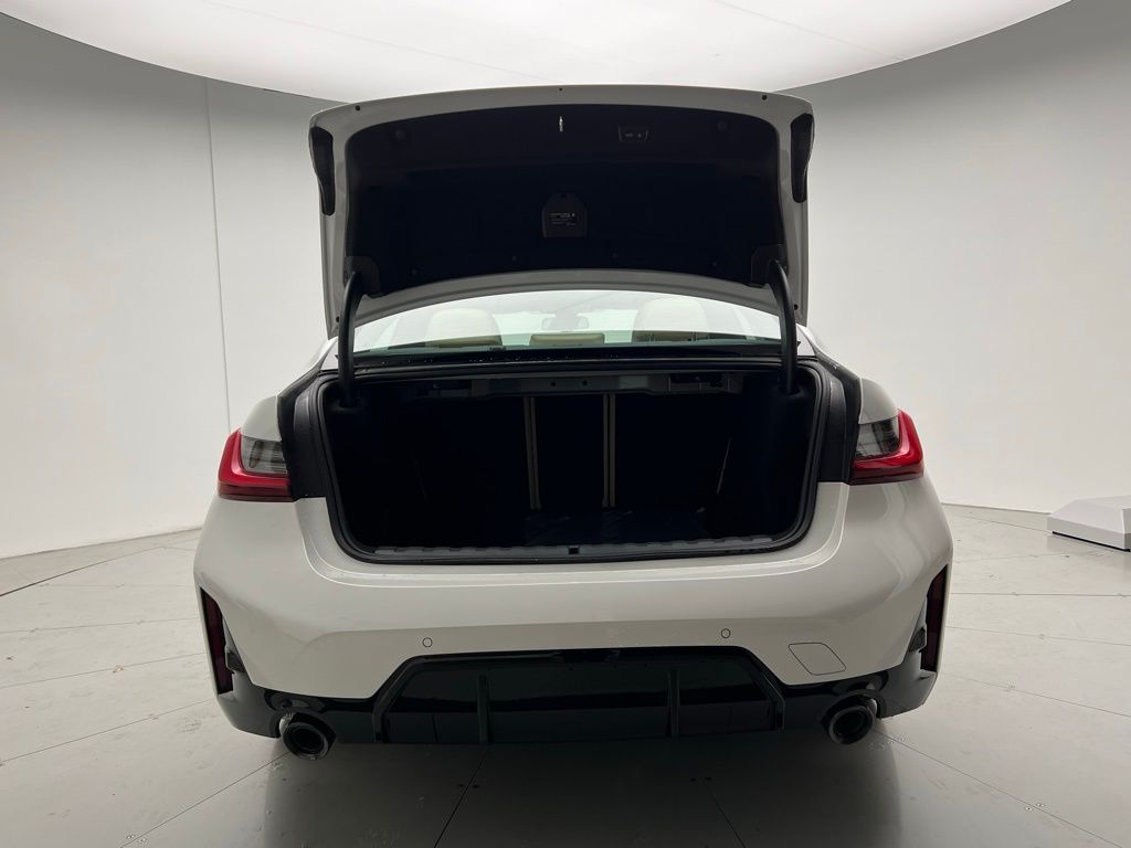 Thumbnail: 2025 BMW 3 Series - 5