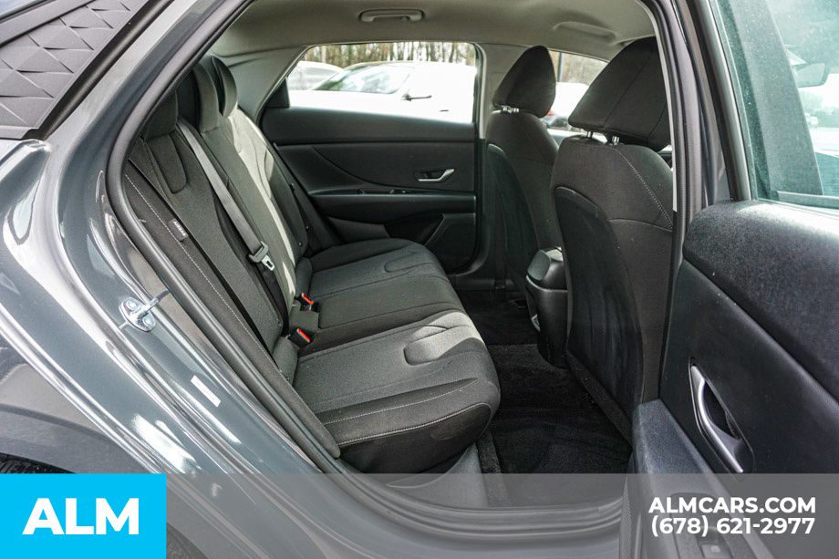 Used 2025 Gray Hyundai SE image 22
