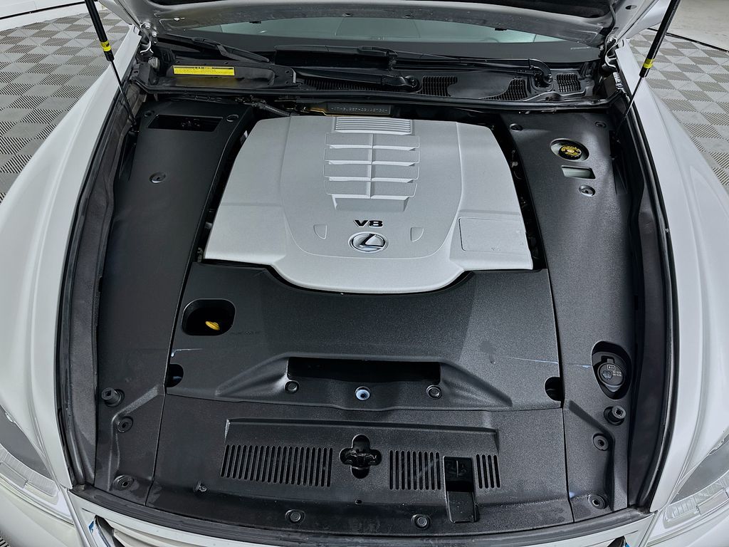 Thumbnail: 2016 Lexus LS - 28