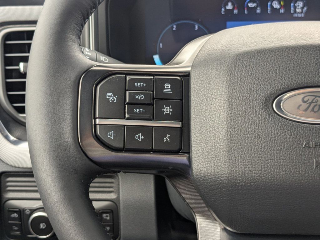 2025 Ford F-250 Super Duty Platinum