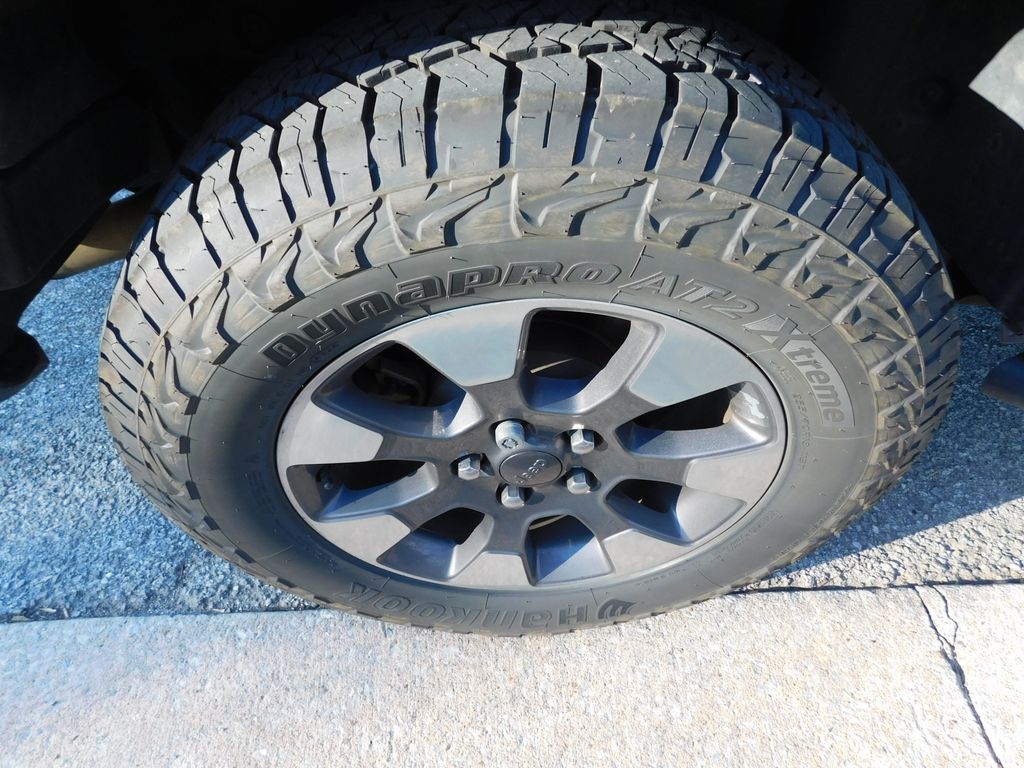 Thumbnail: 2018 Jeep Wrangler - 6