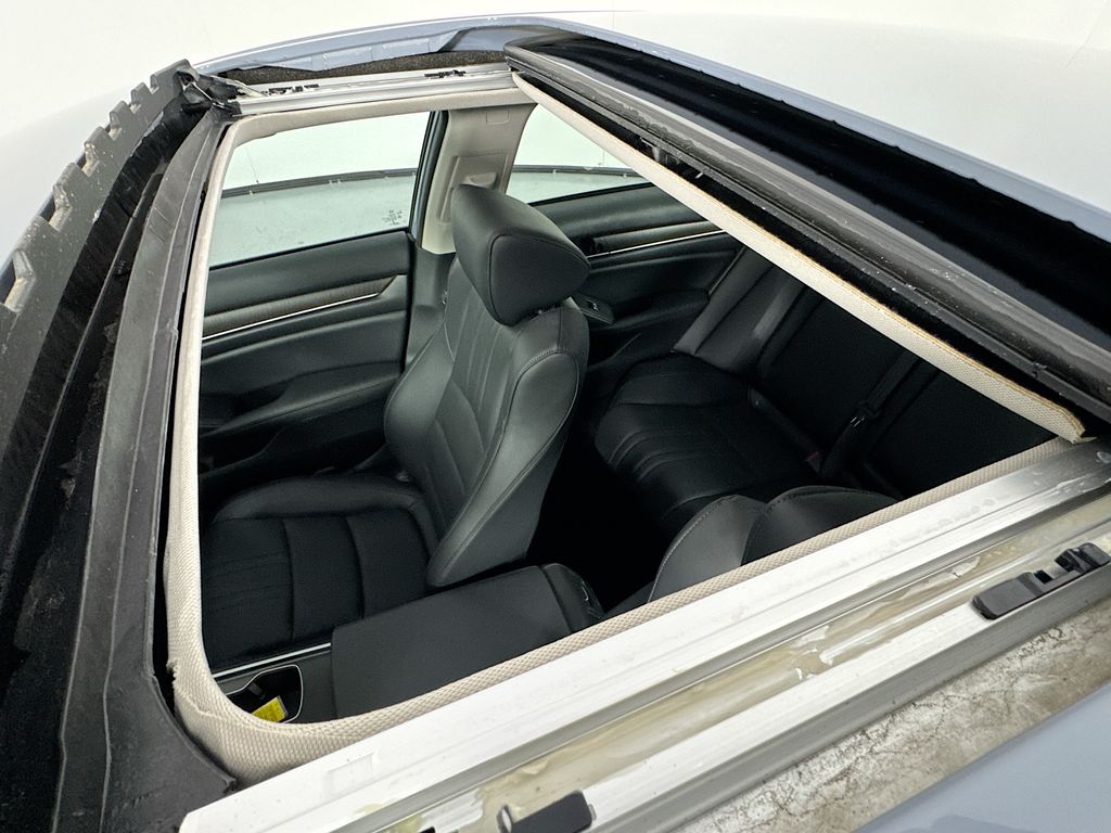 Used Car 2021 Honda Accord Hybrid  Touring For Sale Under $30,000 In Austin, Texas