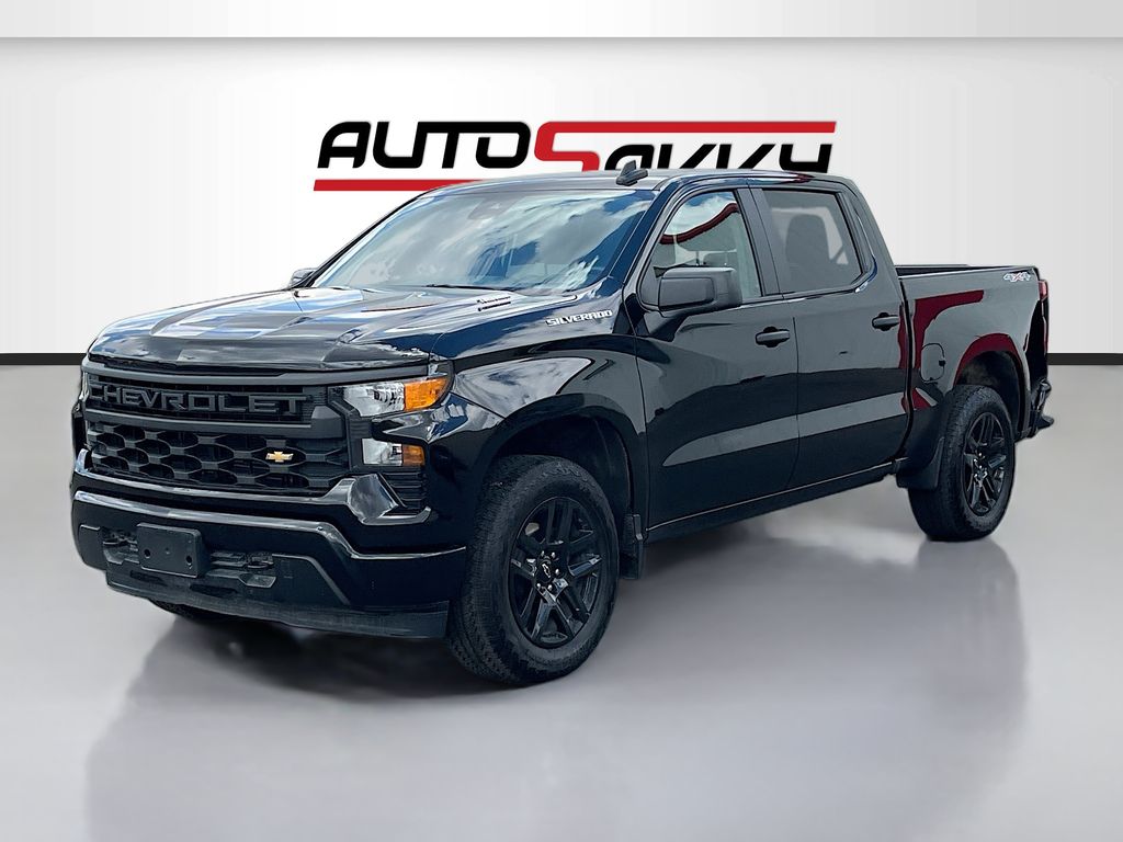 Used 2025 Black Chevrolet Custom image 3
