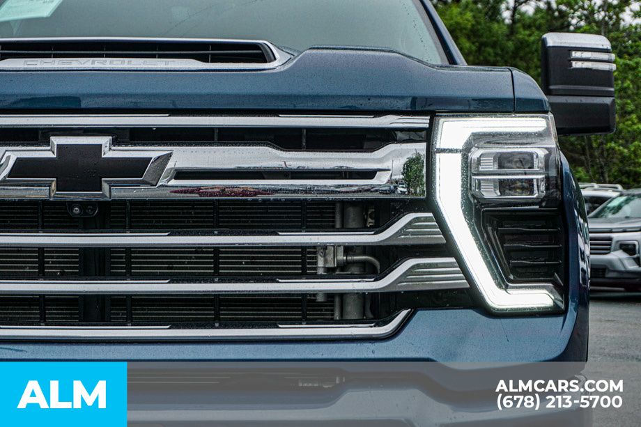 Used 2024 Blue Chevrolet High Country image 12