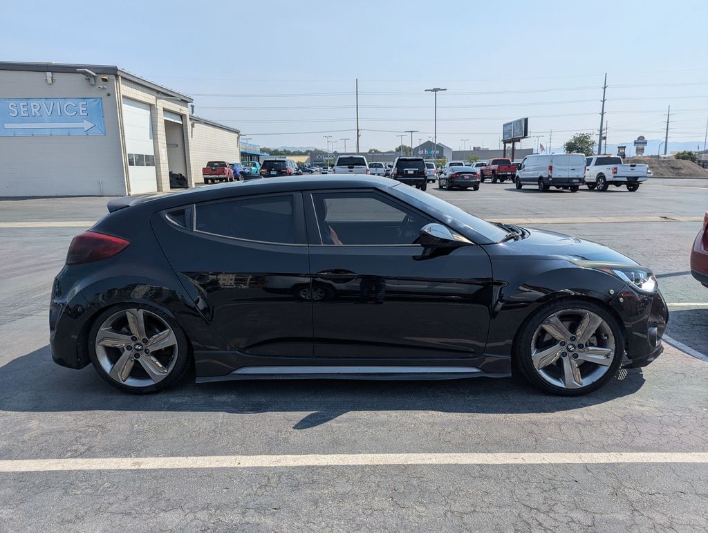 2015 Hyundai Veloster Turbo R-Spec 11