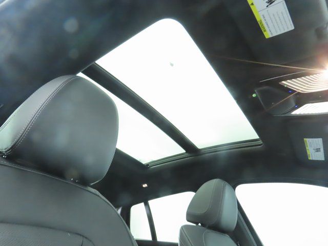 Thumbnail: 2023 BMW X4 - 19