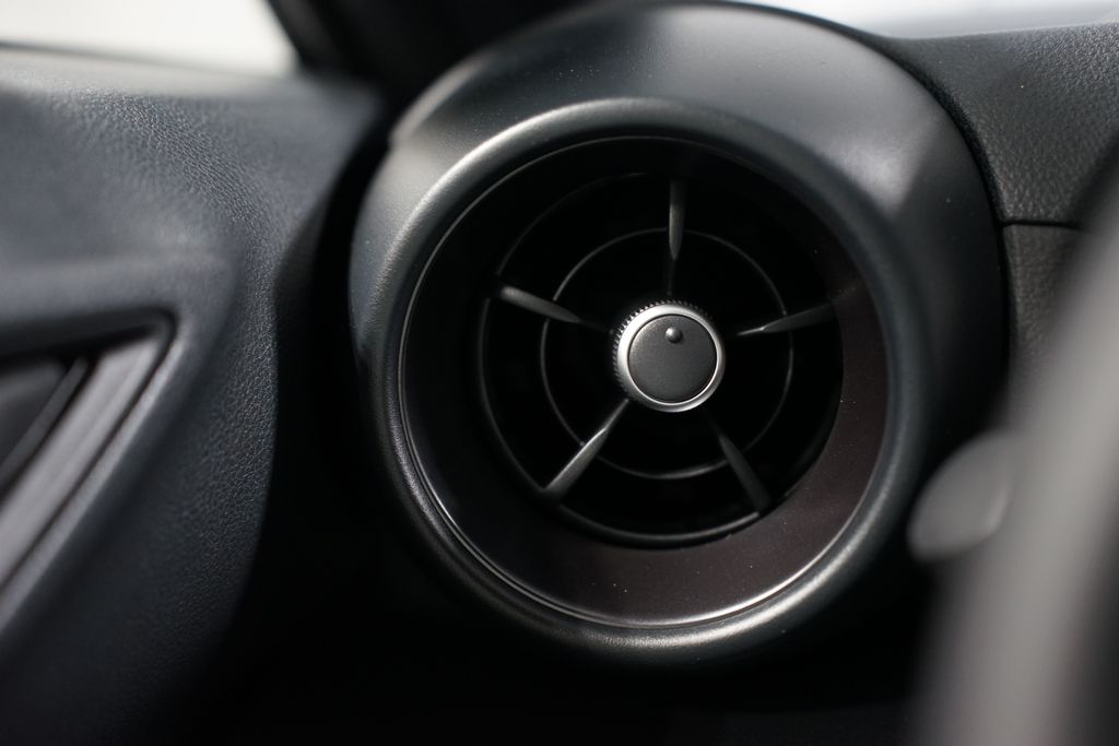 2025 Toyota GR86 Premium 24
