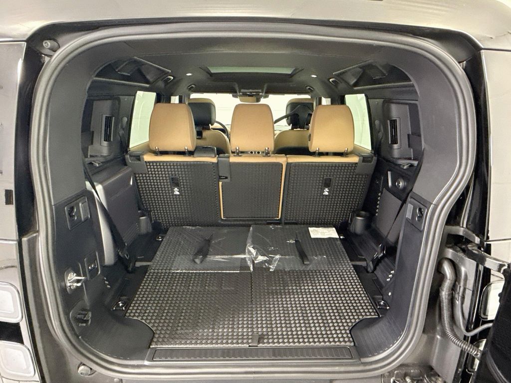 Thumbnail: 2026 Land Rover Defender - 27