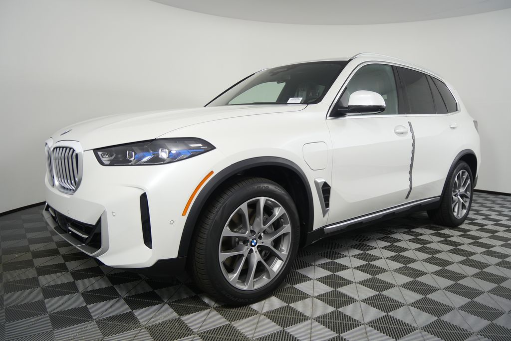 Thumbnail: 2026 BMW X5 - 8