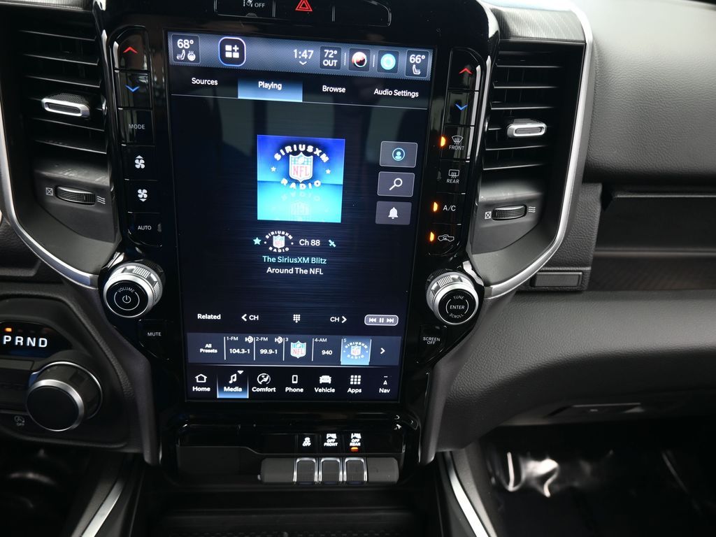 Used 2025 Diamond Black Crystal Pearlcoat Ram Big Horn/Lone Star image 25