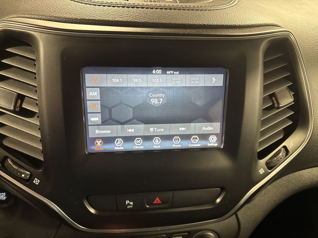 used 2019 Jeep Cherokee car, priced at $16,702