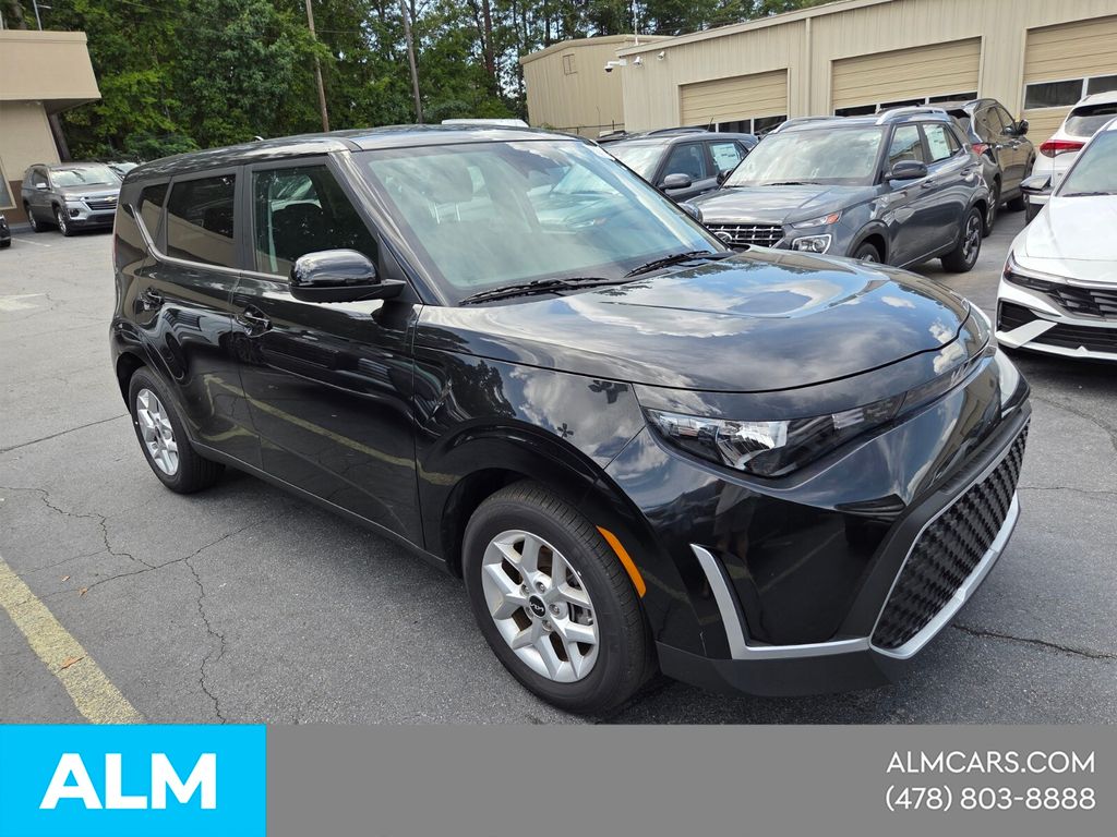 Used 2025 Black Kia LX image 18
