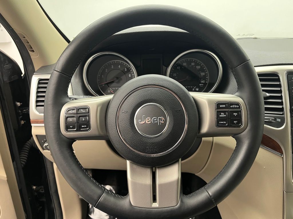 Thumbnail: 2013 Jeep Grand Cherokee - 12