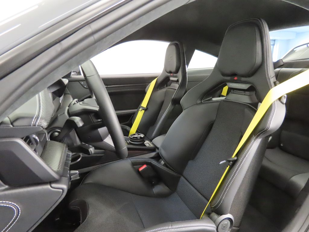 Thumbnail: 2026 Porsche 911 - 5