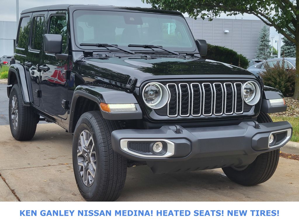 Black Clearcoat 2025 Jeep Wrangler Sahara 4-Door 4WD SUV / Crossover Four-Wheel Drive 8-Speed Automatic